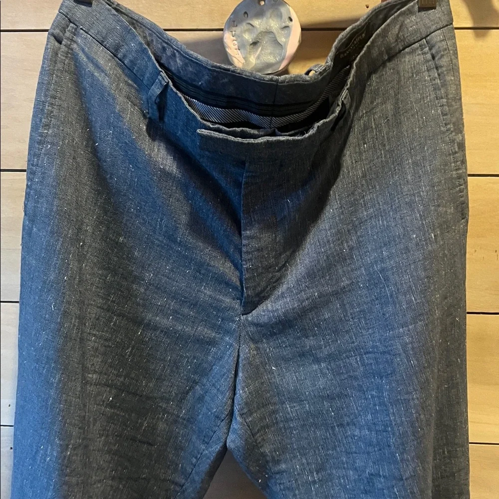 Banana Republic Men’s Linen Pant
